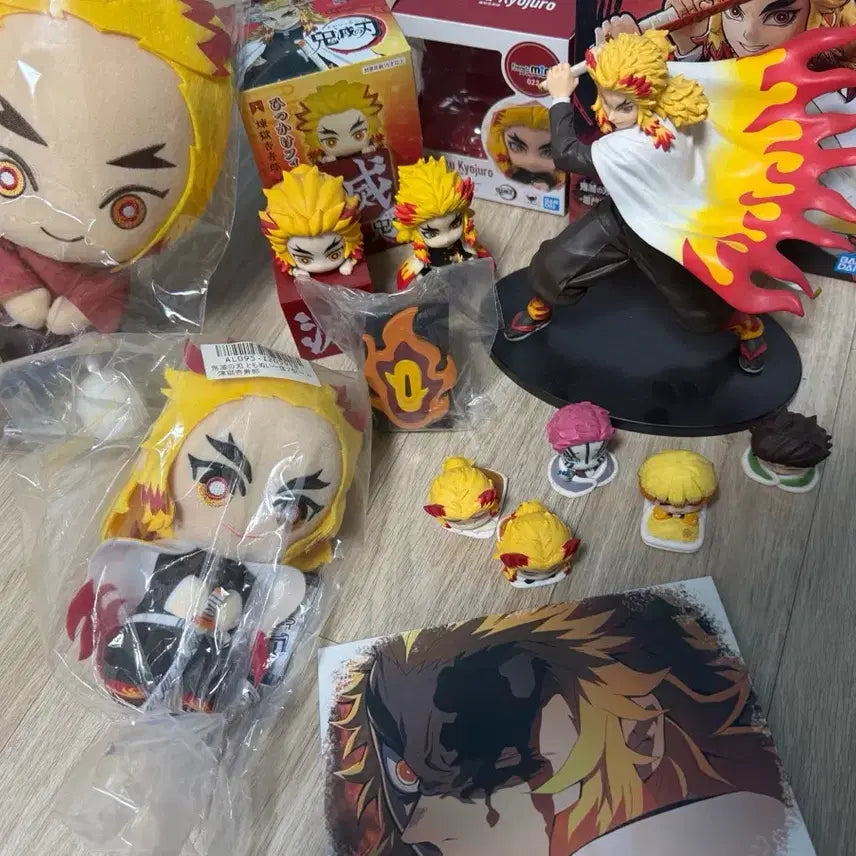 [SOLD OUT] 귀멸의 칼날 렌고쿠 쿄쥬로 굿즈 세트