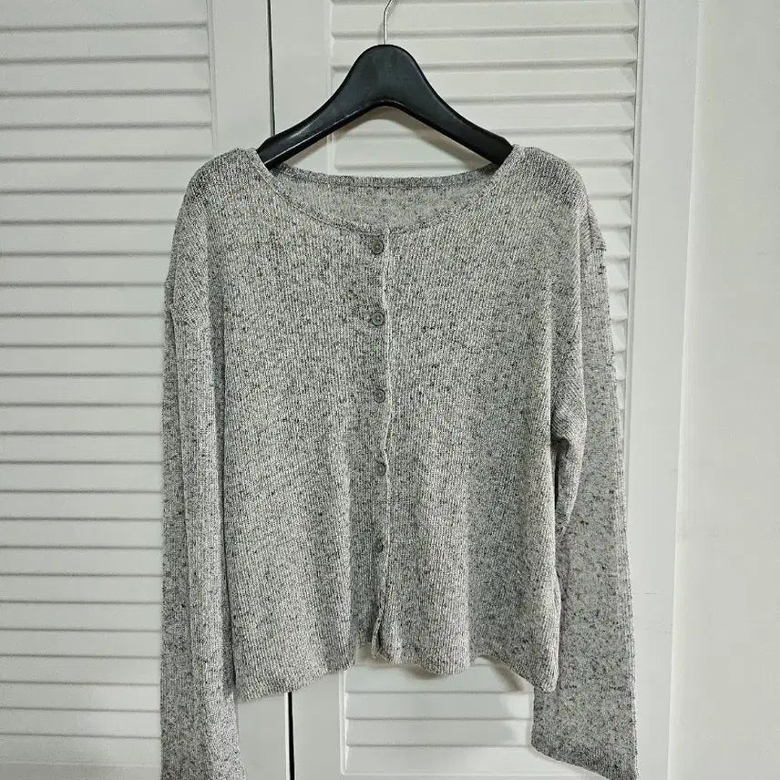 [BUNJANG] Giordano &amp; Raduna Thin Long Sleeve Shirts / 지오다노,라두나 얇은 긴팔 티