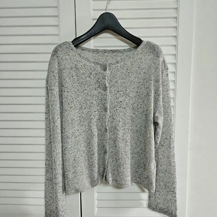 [BUNJANG] Giordano &amp; Raduna Thin Long Sleeve Shirts / 지오다노,라두나 얇은 긴팔 티