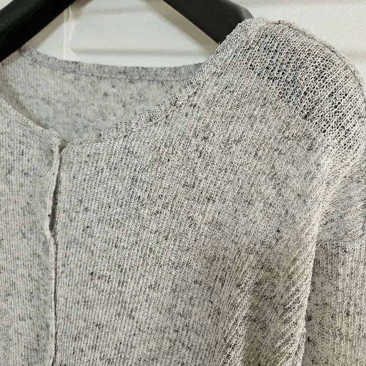 [BUNJANG] Giordano &amp; Raduna Thin Long Sleeve Shirts / 지오다노,라두나 얇은 긴팔 티