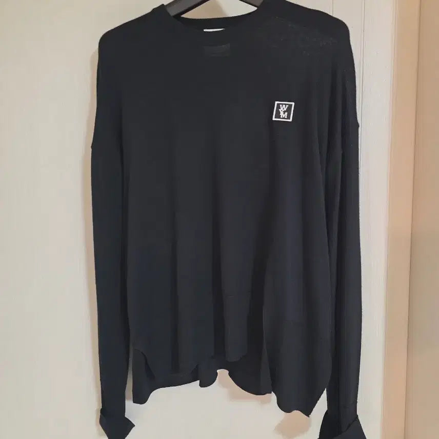 [SOLD OUT] 우영미 자수 절개 니트 50