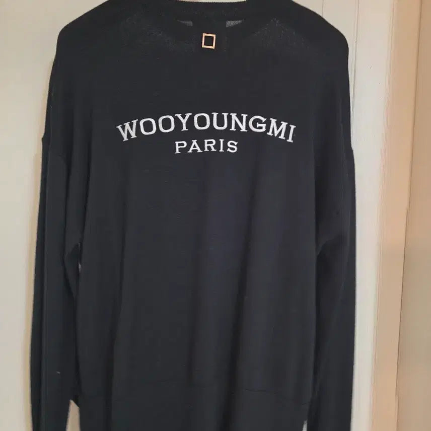 [SOLD OUT] 우영미 자수 절개 니트 50
