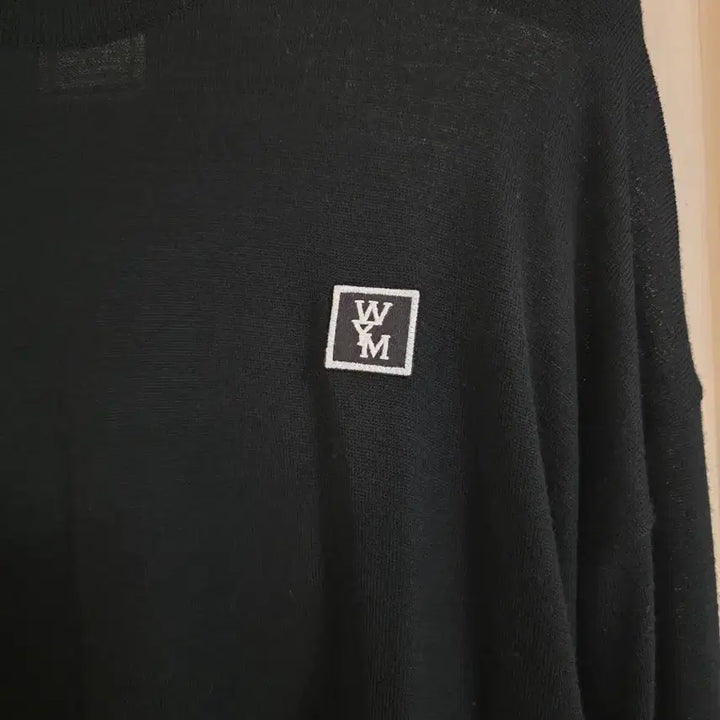 [SOLD OUT] 우영미 자수 절개 니트 50