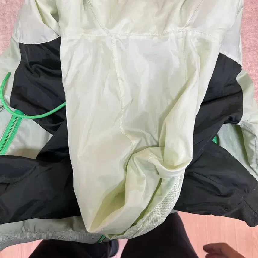 [BUNJANG] Nike NSW Windrunner Green Hooded Jacket / 나이키 NSW 윈드러너 그린 바람막이 후드자켓 택포