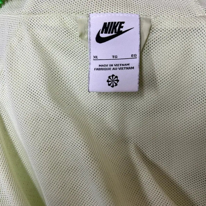 [BUNJANG] Nike NSW Windrunner Green Hooded Jacket / 나이키 NSW 윈드러너 그린 바람막이 후드자켓 택포