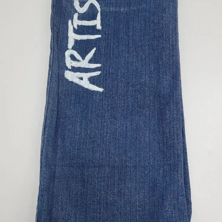 [BUNJANG] V+eL Artist Lettering Cutting Jeans / 보브 V+eL 아티스트 레트링 컷팅 청바지 / 여 55 (64-94)