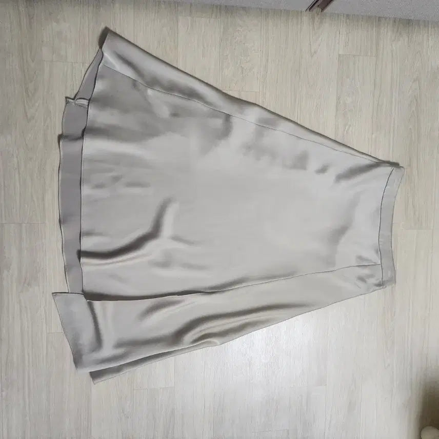 [SOLD OUT] lien브랜드 새틴 롱스커트