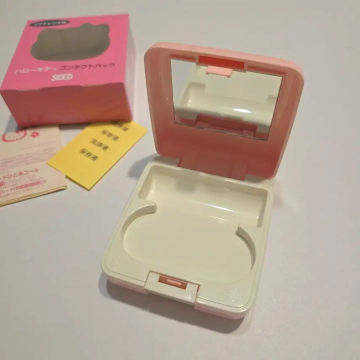 [BUNJANG] Hello Kitty 1997 Kaohana Classic Lens Case / 헬로키티 렌즈케이스 카오하나 키티 고전키티