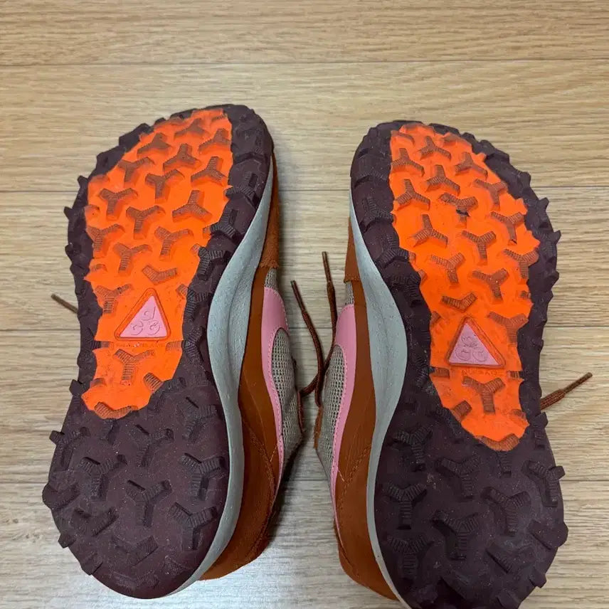 [BUNJANG] Nike ACG Lowcate Brown Sneakers / 나이키 acg 로우케이트 260 브라운