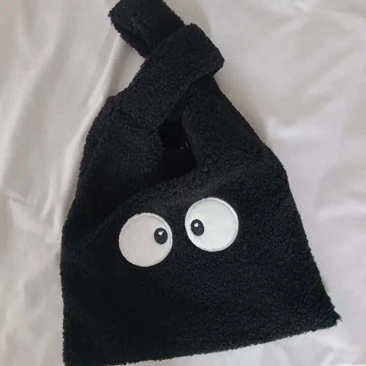 [SOLD OUT] 눈알 자수 블랙 뽀글이 토트백