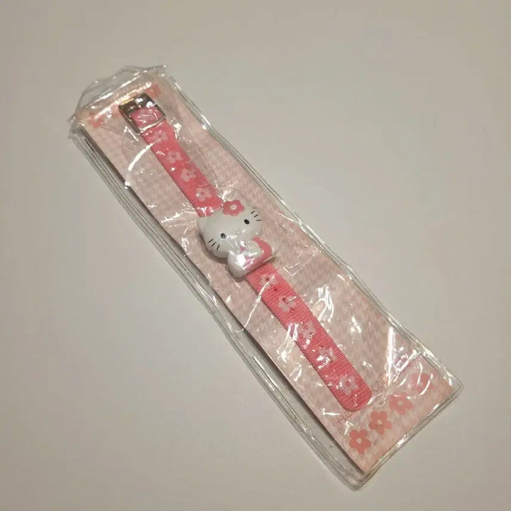 [BUNJANG] Hello Kitty "Kao Hana" Vintage Wristwatch / 헬로키티 카오하나 시계 손목시계 고전키티