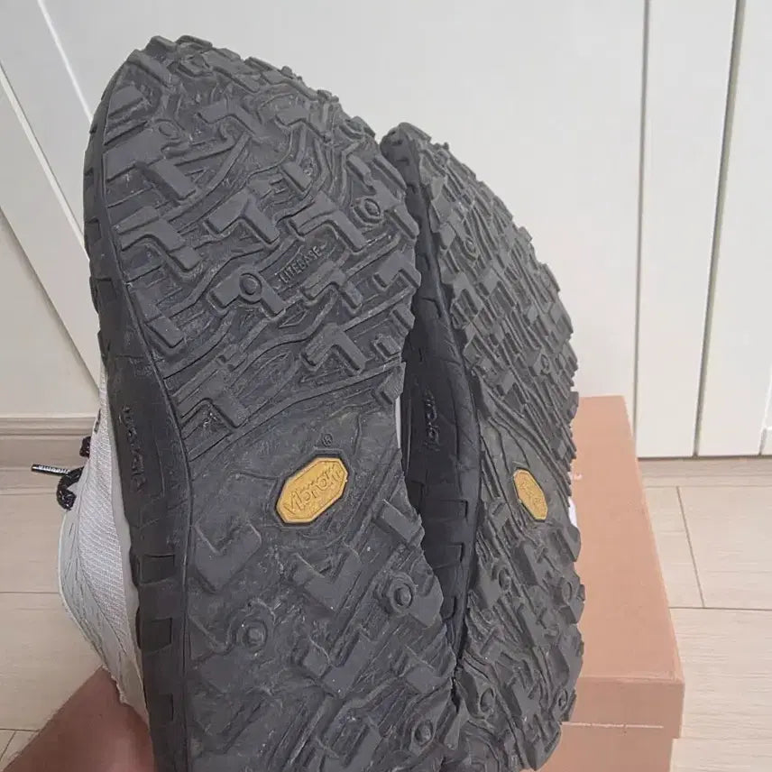 [BUNJANG] NODA 001 Trekking Shoes / 노다 001 270