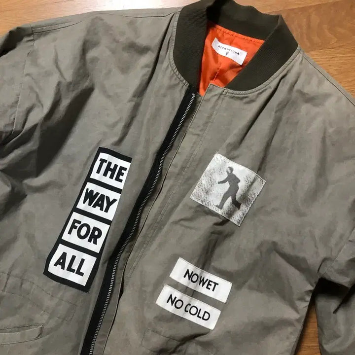 [BUNJANG] Khaki Patch Detail Field Jacket / 패치 포인트 카키색 야상 점퍼