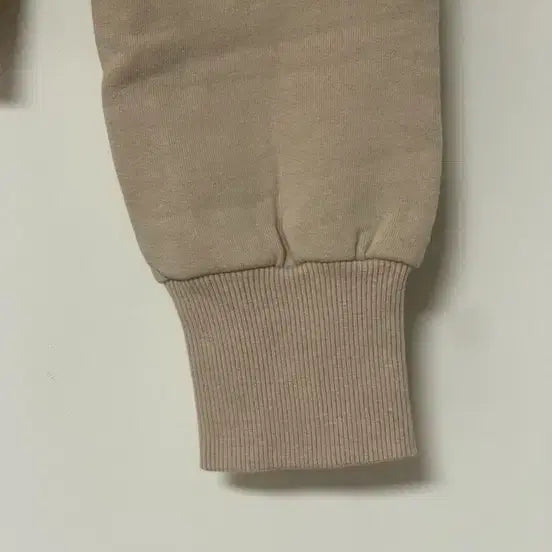 [SOLD OUT] [옷정리] zara / 밤비 크롭 맨투맨 베이지 /s사이즈