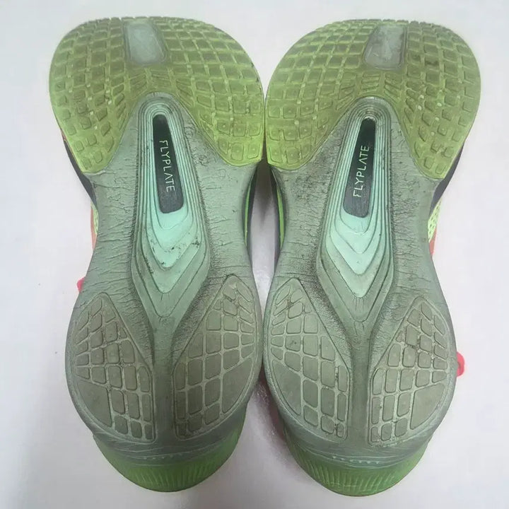 [SOLD OUT] 나이키 줌플라이 6 285 런닝화