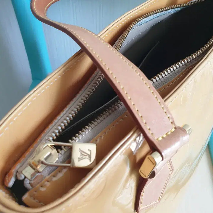 [BUNJANG] Louis Vuitton Vernis Lead PM Tote Bag / 루이비통 베르니 숄더백