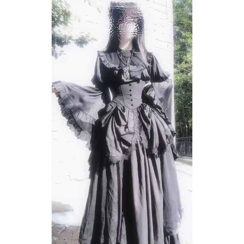 [BUNJANG] Gothic Lolita Collar Shirt and Skirt Set / 고딕 로리타 칼라장식+셔츠+스커트 세트(2컬러)