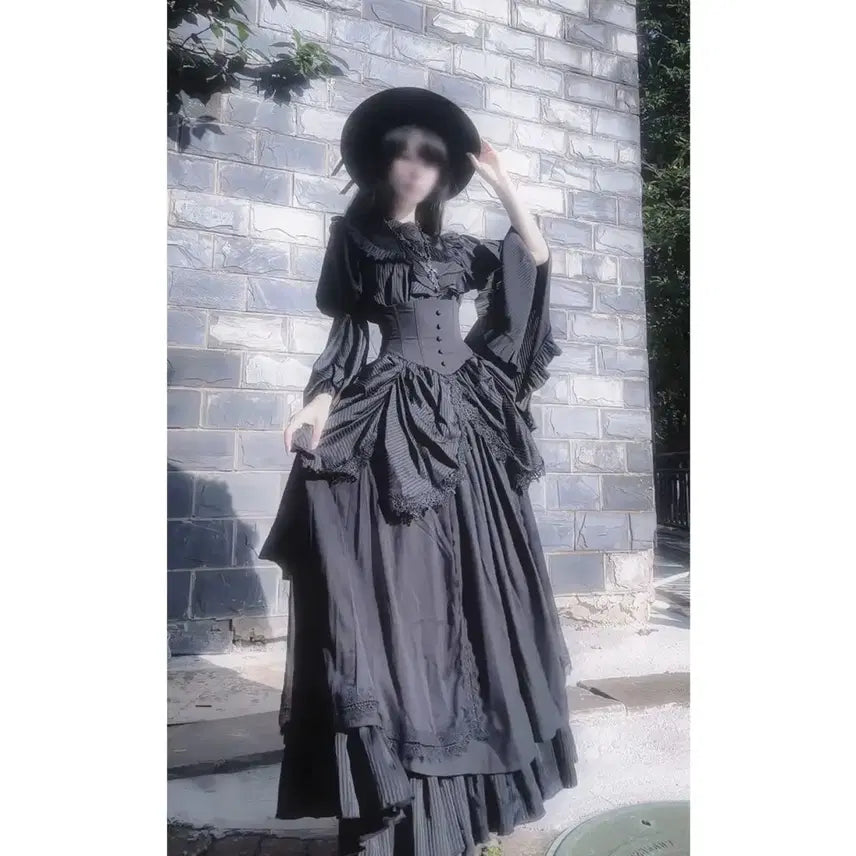 [BUNJANG] Gothic Lolita Collar Shirt and Skirt Set / 고딕 로리타 칼라장식+셔츠+스커트 세트(2컬러)