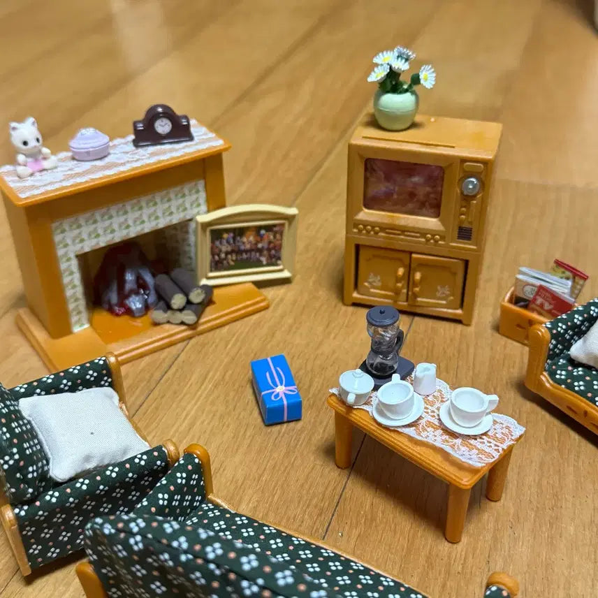 [BUNJANG] Sylvanian Families Old Discontinued Living Room Set / 실바니안 올드 단종 리빙룸 거실 세트