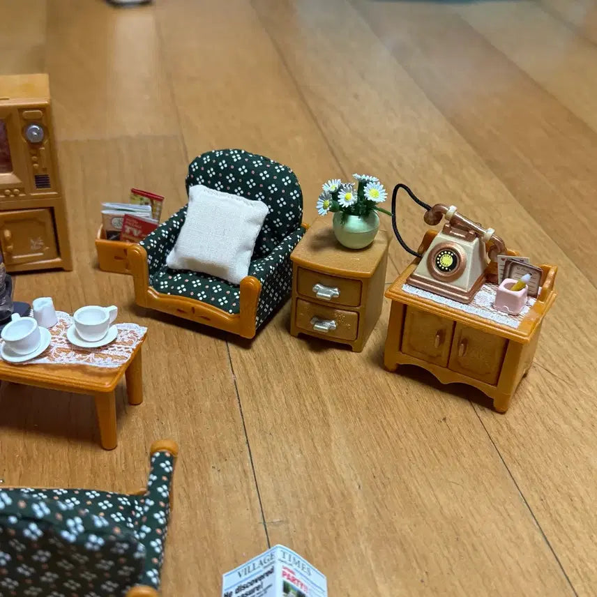 [BUNJANG] Sylvanian Families Old Discontinued Living Room Set / 실바니안 올드 단종 리빙룸 거실 세트
