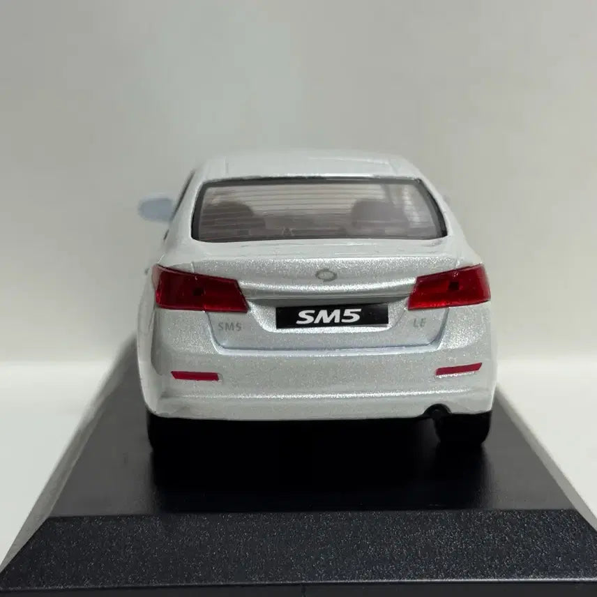 [BUNJANG] Renault Samsung SM5 White Miniature Car / 르노 삼성 SM5 화이트