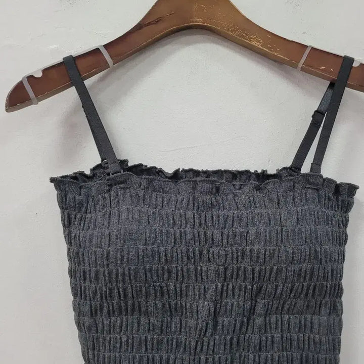 [BUNJANG] Smocked Shirring Tube Top - Charcoal / 스모크 셔링 튜브탑 차콜