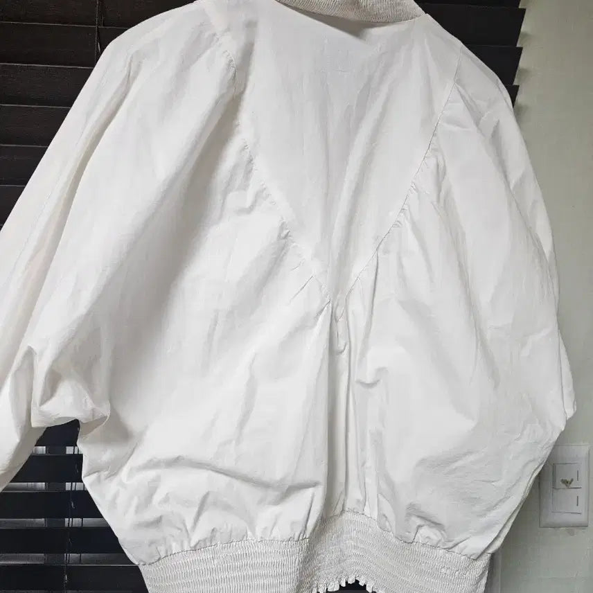 [BUNJANG] Maje White Neck Shirring Blouse / 마쥬 화이트 넥 셔링 블라우스