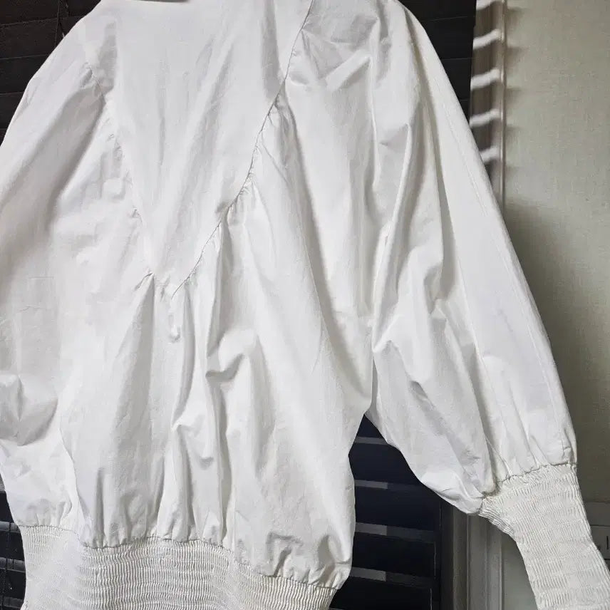 [BUNJANG] Maje White Neck Shirring Blouse / 마쥬 화이트 넥 셔링 블라우스