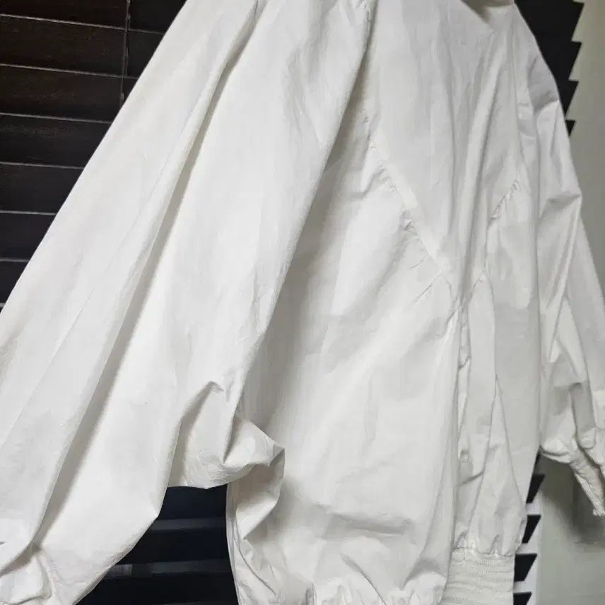 [BUNJANG] Maje White Neck Shirring Blouse / 마쥬 화이트 넥 셔링 블라우스