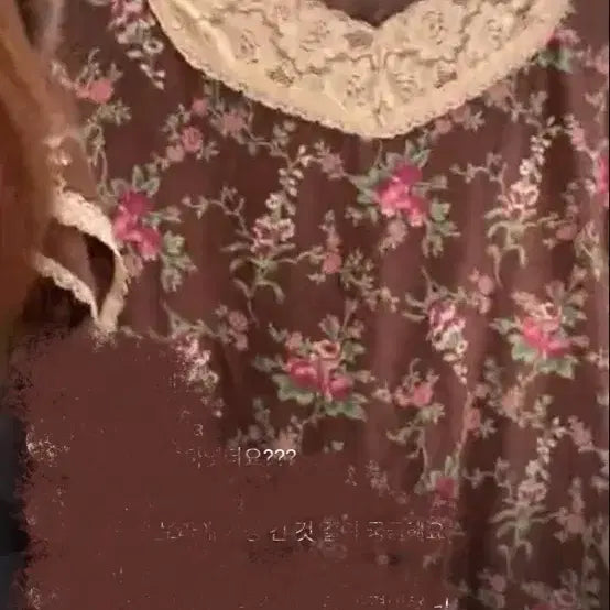 [BUNJANG] 코코모리 플라워 레이스 브라운 빈티지 블라우스 / 코코모리 플라워 레이스 브라운 빈티지 블라우스