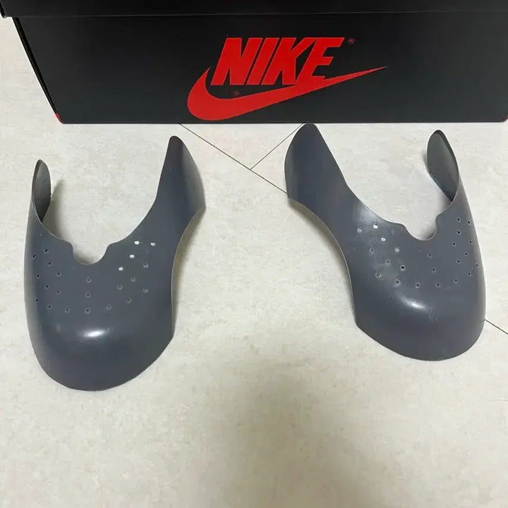 [BUNJANG] Jordan 1 Retro High OG University Blue Sneakers 270 / 조던 1 레트로 하이 OG 유니버시티 블루 270