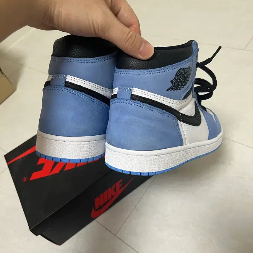 [BUNJANG] Jordan 1 Retro High OG University Blue Sneakers 270 / 조던 1 레트로 하이 OG 유니버시티 블루 270