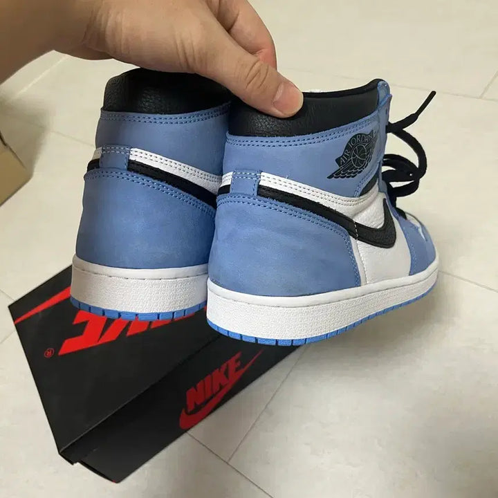 [BUNJANG] Jordan 1 Retro High OG University Blue Sneakers 270 / 조던 1 레트로 하이 OG 유니버시티 블루 270