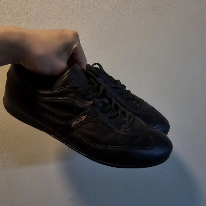 [BUNJANG] Prada Sneakers UK8 / 프라다 스니커즈 uk8