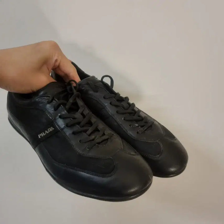 [BUNJANG] Prada Sneakers UK8 / 프라다 스니커즈 uk8