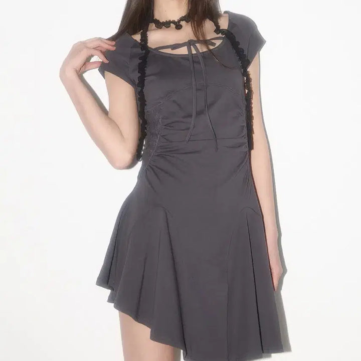 [BUNJANG] Illigo Lace Shirring Flare Mini Dress Charcoal / 일리고 레이스 셔링 플레어 원피스 차콜