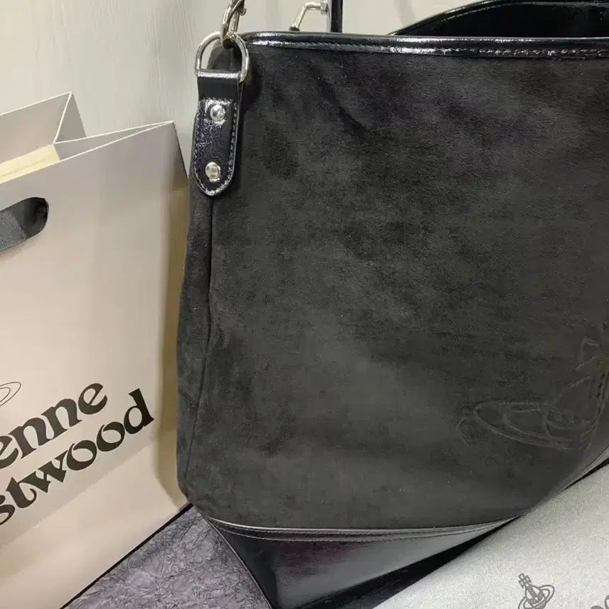 [BUNJANG] Vivienne Westwood Black Tote Hobo Bag / 비비안웨스트우드 블랙 토트 호보백