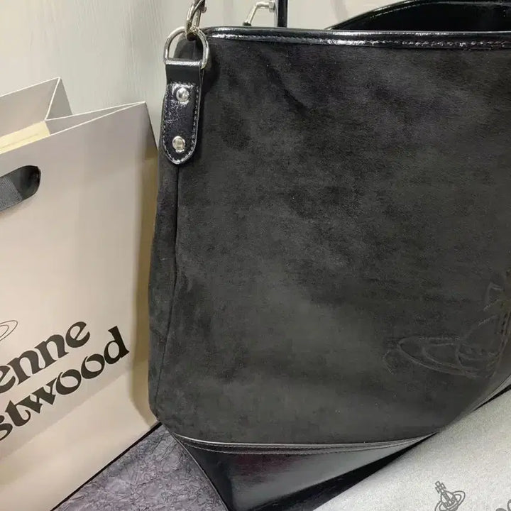 [BUNJANG] Vivienne Westwood Black Tote Hobo Bag / 비비안웨스트우드 블랙 토트 호보백