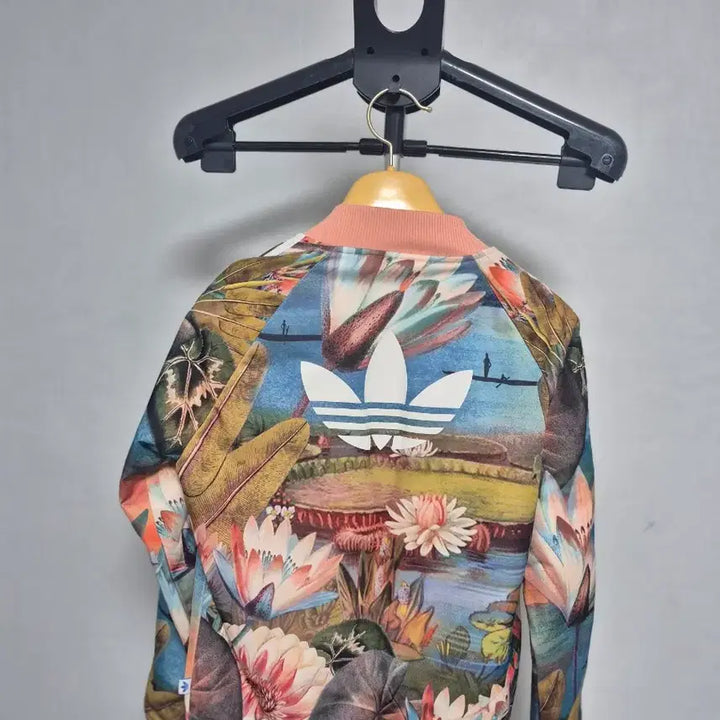 [BUNJANG] Adidas Flower Printed Track Top / 아디다스 플라워 프린팅 트랙탑