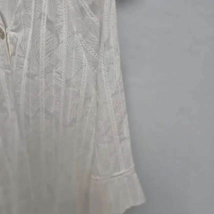 [BUNJANG] V By Olivia White Blouse / 브이바이올리비아 흰색 블라우스