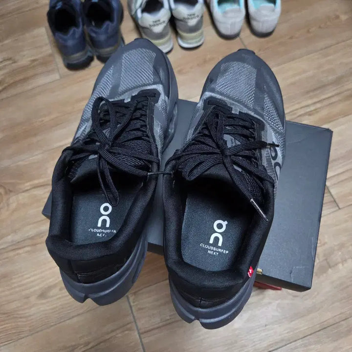 [BUNJANG] On Running Cloudsurfer Next Black Eclipse Sneakers / 260 온러닝 클라우드 서퍼 넥스트 블랙 이클립스