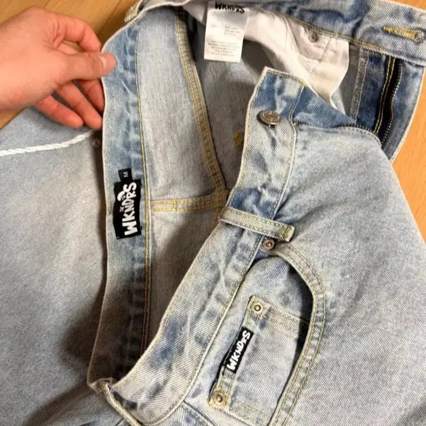 [BUNJANG] Weeekenders Denim Painter Shorts / 위캔더스 데님 페인터 쇼츠 버뮤다 반바지