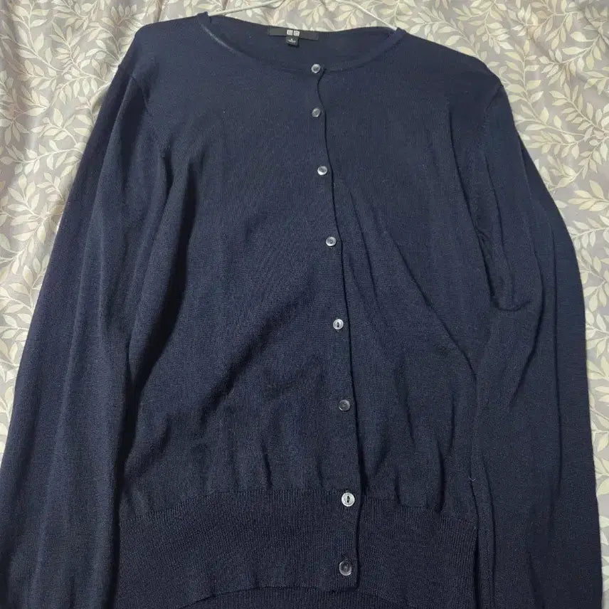 [BUNJANG] Uniqlo Navy Cardigan / 유니클로 네이비 가디건