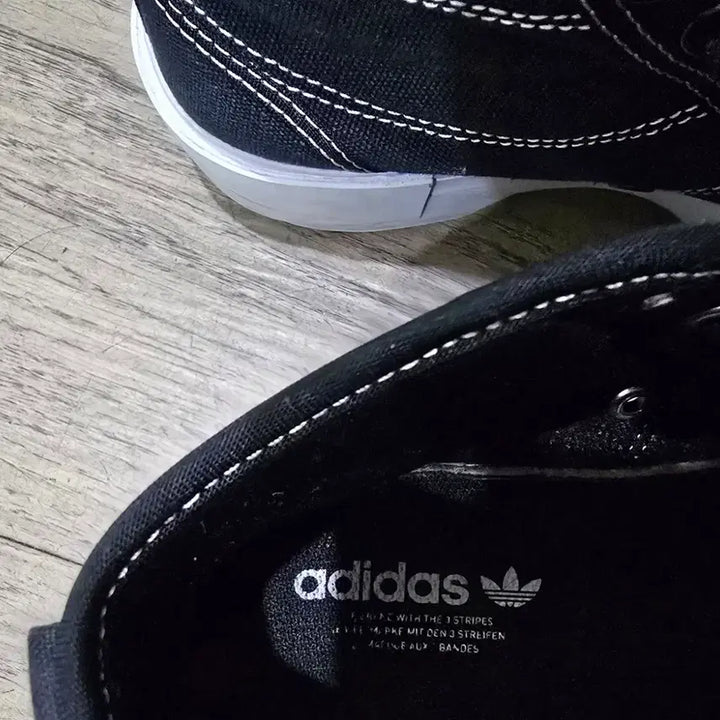 [BUNJANG] Adidas Black High-Top Sneakers - 235 / 아디다스 블랙 하이탑 스니커즈ㅡ235