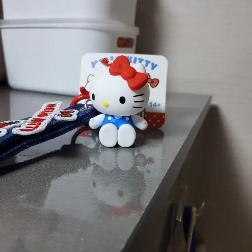 [BUNJANG] Hello Kitty Figure Strap Keyring / (5월까지 할인)헬로키티 피규어 스트랩 키링