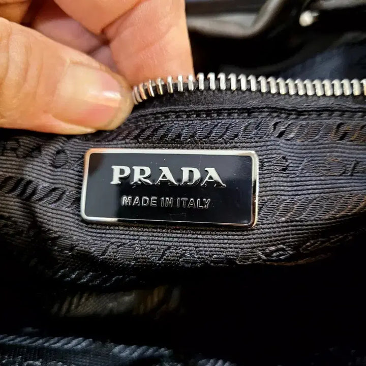 [BUNJANG] Prada Two-Pocket Leather Backpack / 정품 프라다 투 포켓 가죽 백팩