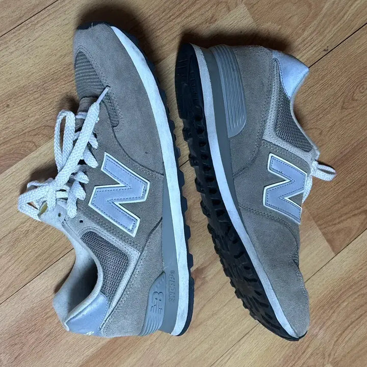[BUNJANG] New Balance 574 Grey Size 280 / 뉴발란스 574 그레이 280 사이즈