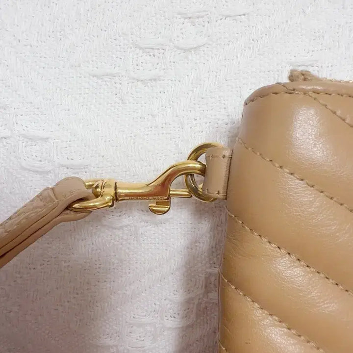 [BUNJANG] Saint Laurent Monogram Matelassé Clutch Beige Gold / 생로랑 모노그램 마틀라세 클러치 베이지 금장