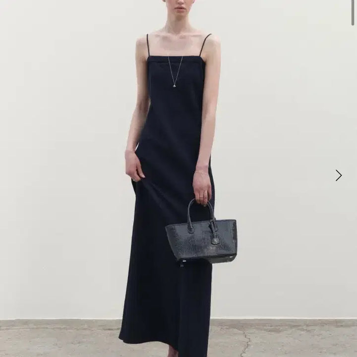 [BUNJANG] Sie Rene Back Tie Dress Navy Standard XS / 시에 sie 르네 백 타이 드레스 네이비 스탠다드xs(택달린새상품)