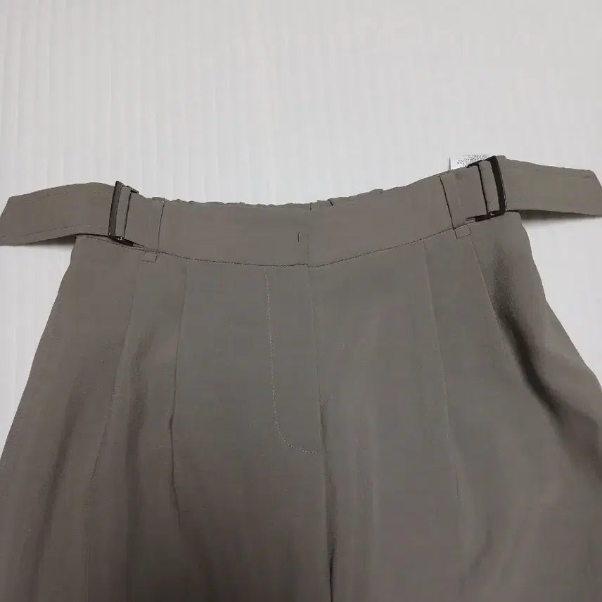 [SOLD OUT] 여성 와이드 팬츠 카키(리스트)